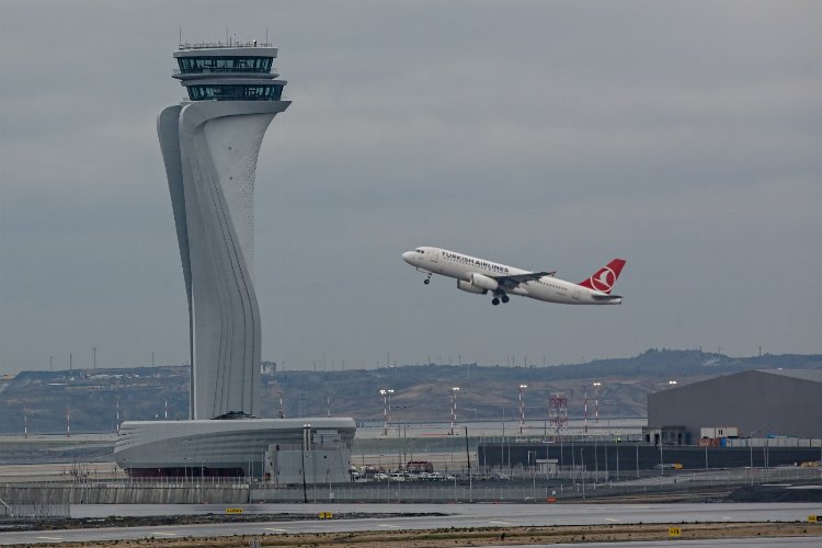 Türkiye havacılıkta dünyanın transit merkezi oldu