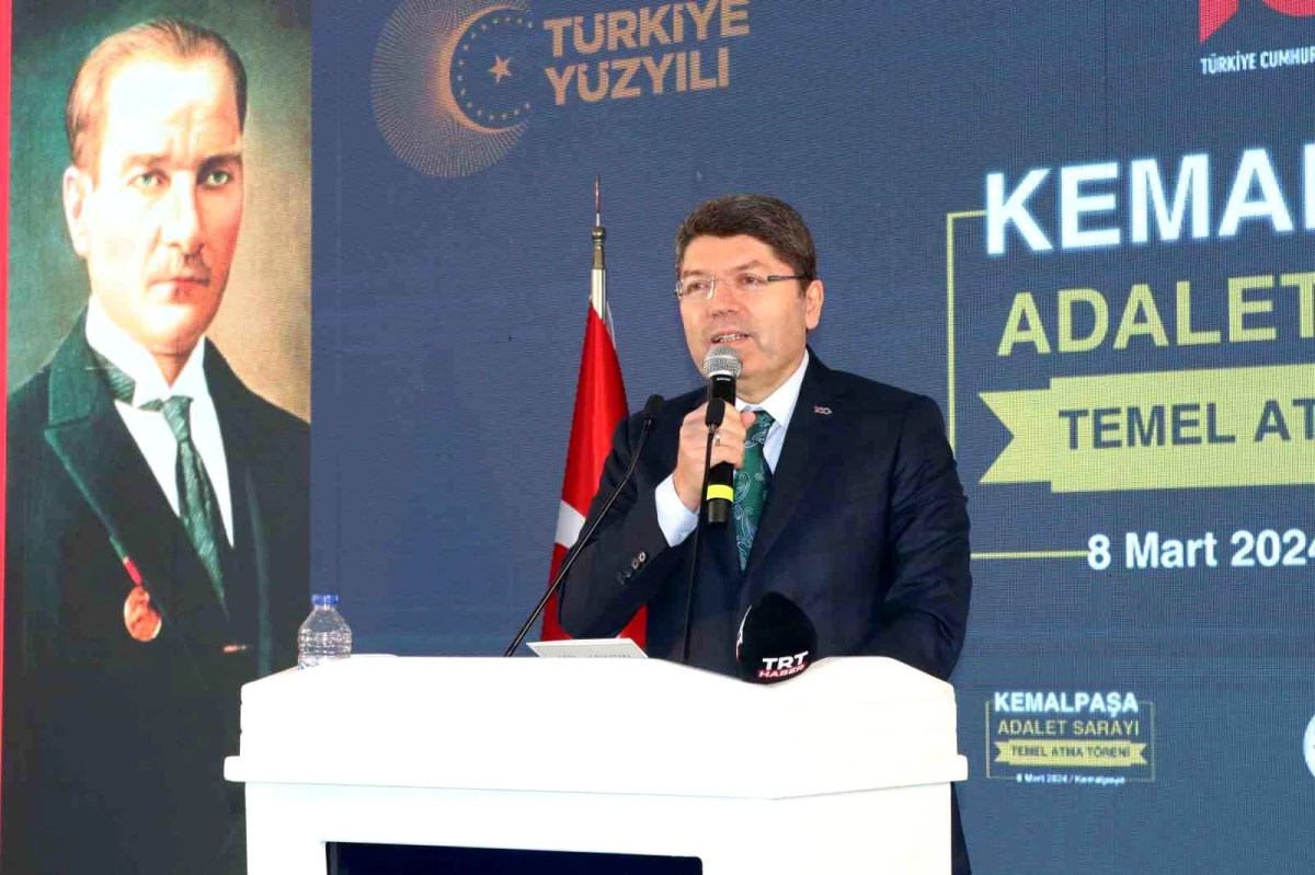Adalet Bakanı Yılmaz Tunç İzmir'de Kemalpaşa Adalet Sarayı'nın temelini attı