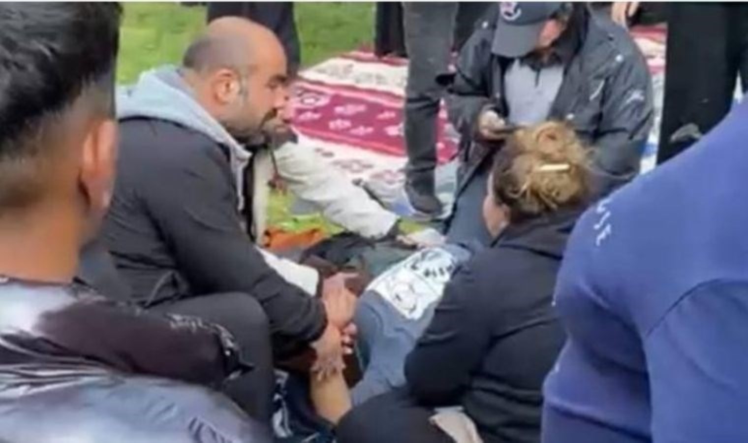 Esenyurt’ta Deprem Sonrası Parkta Kalan Kadın ve Kardeşi Silahla Yaralandı