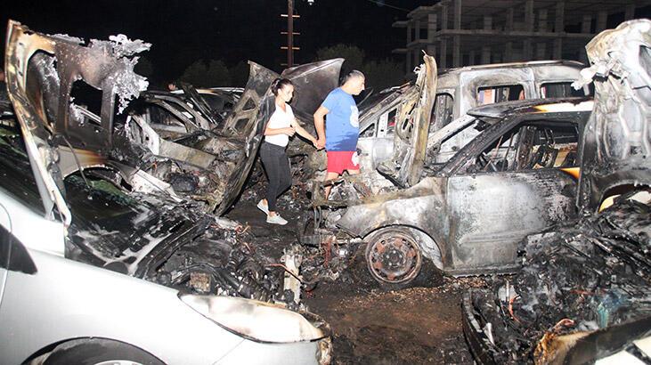 Mersin'de otoparkta yangın! 12 araç hasar gördü