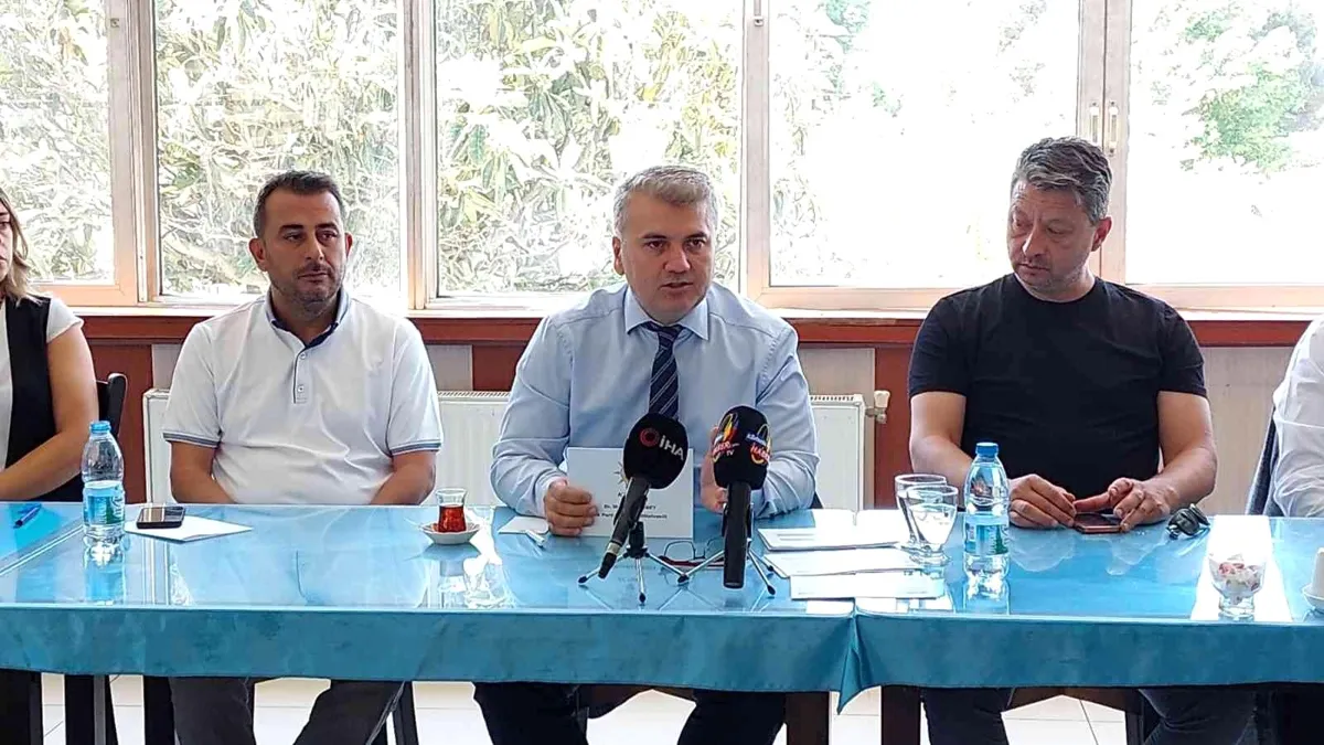 Milletvekili Mustafa Canbey 