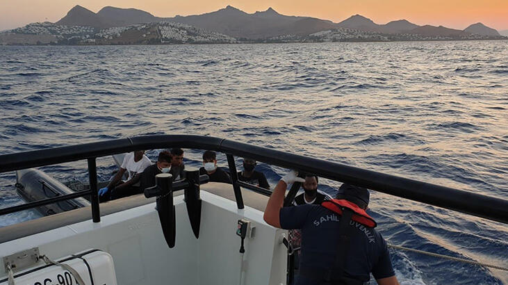 Muğla'da Türk kara sularına itilen 6 sığınmacı kurtarıldı