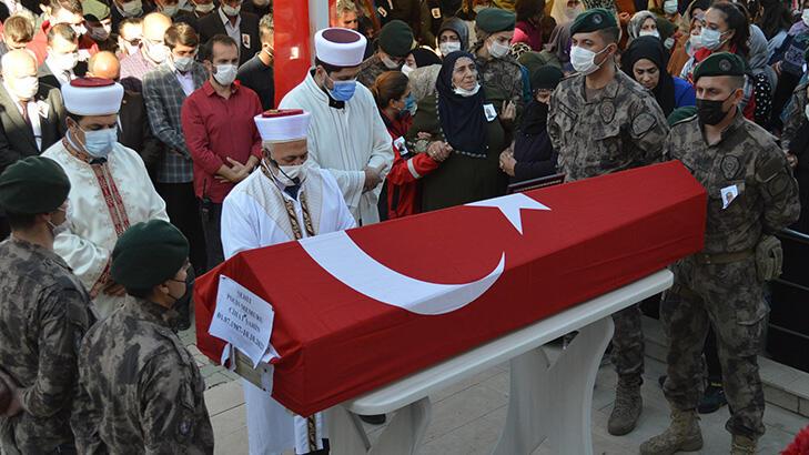 Şehit özel harekat polisi Cihat Şahin, Elazığ'da son yolculuğa uğurlandı