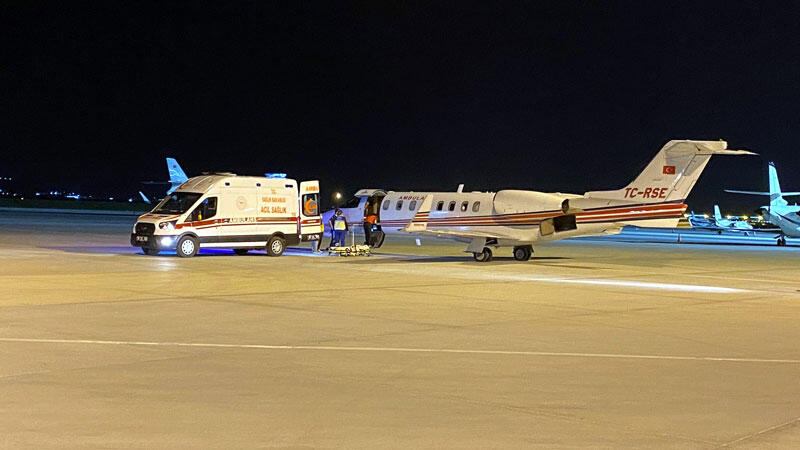 Almanya'daki Türk hasta, ambulans uçakla Ankara'ya getirildi