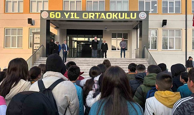 Ankara’da Okulda Çalınan İlahiye Tepki: “MEB Laikliği Öldürüyor”