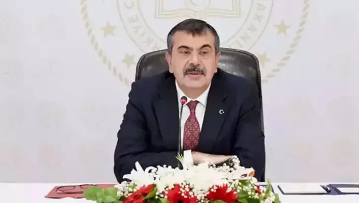 Bakan Tekin’den Deprem Sonrası Açıklama: “Okullar Yarın Açık Olacak”
