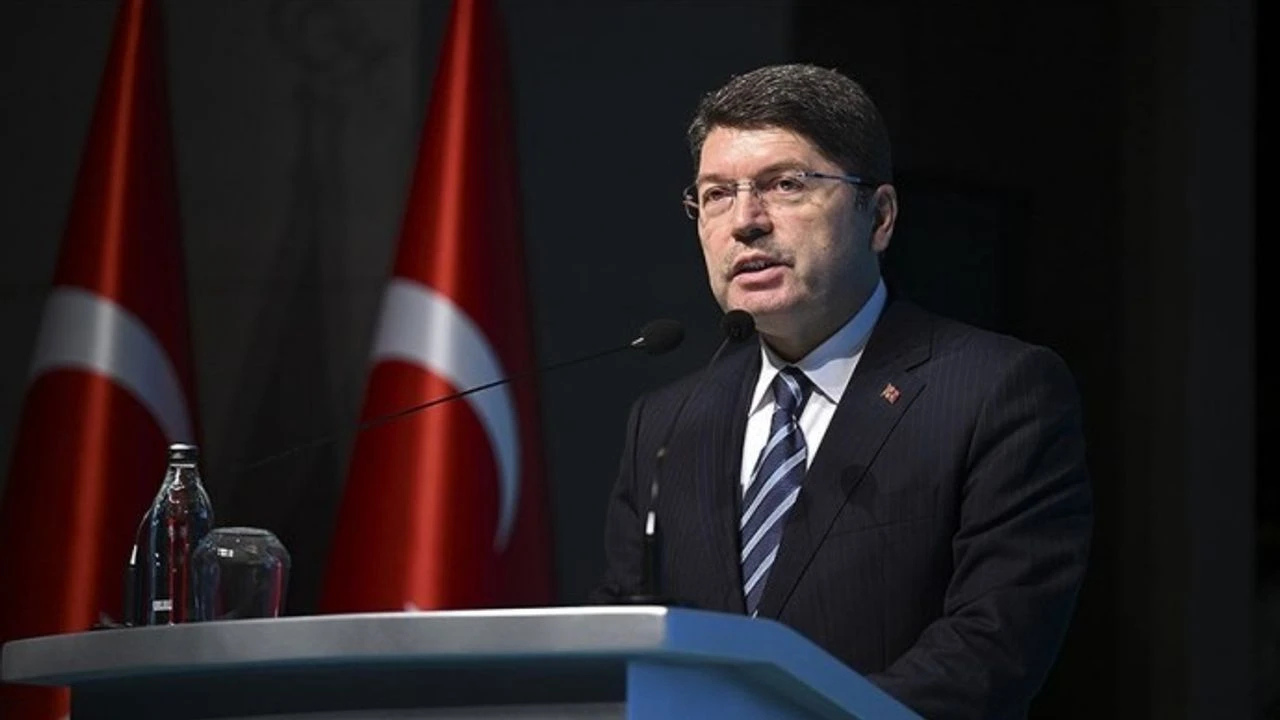 Bakan Tunç’tan Yeni İmamoğlu Soruşturması Açıklaması: Özgür Özel’i Hedef Aldı