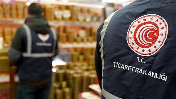 Bakanlık Uyardı: Güvensiz Masa ve Sandalye Piyasadan Toplatılıyor!