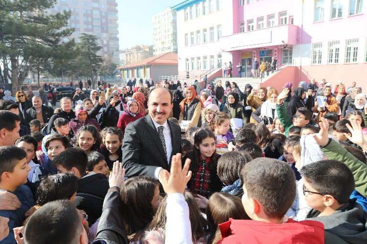 Başkan Altay LGS’ye girecek öğrencilere başarılar diledi