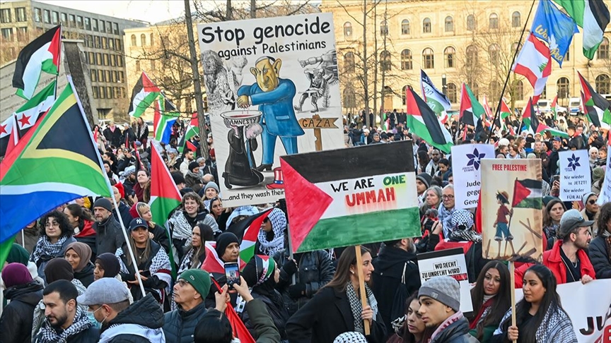 Berlin’de Filistin’e Destek Gösterileri: İsrail Protesto Edildi, Gözaltılar Yaşandı