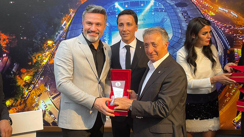Beşiktaş Başkanı Ahmet Nur Çebi, Ankara'da dernek açılışına katıldı