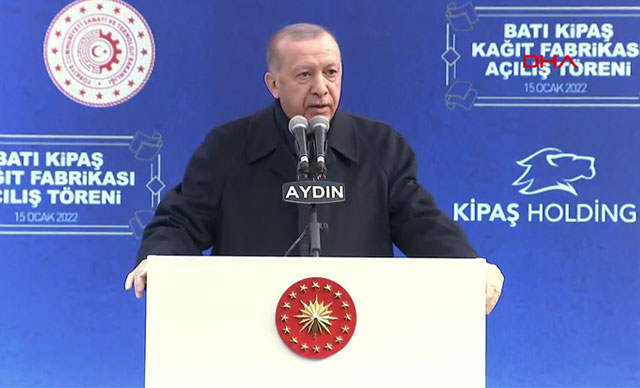 Cumhurbaşkanı Erdoğan: Tatlısu siyasetçilerini cahillikleriyle baş başa bırakıyorum