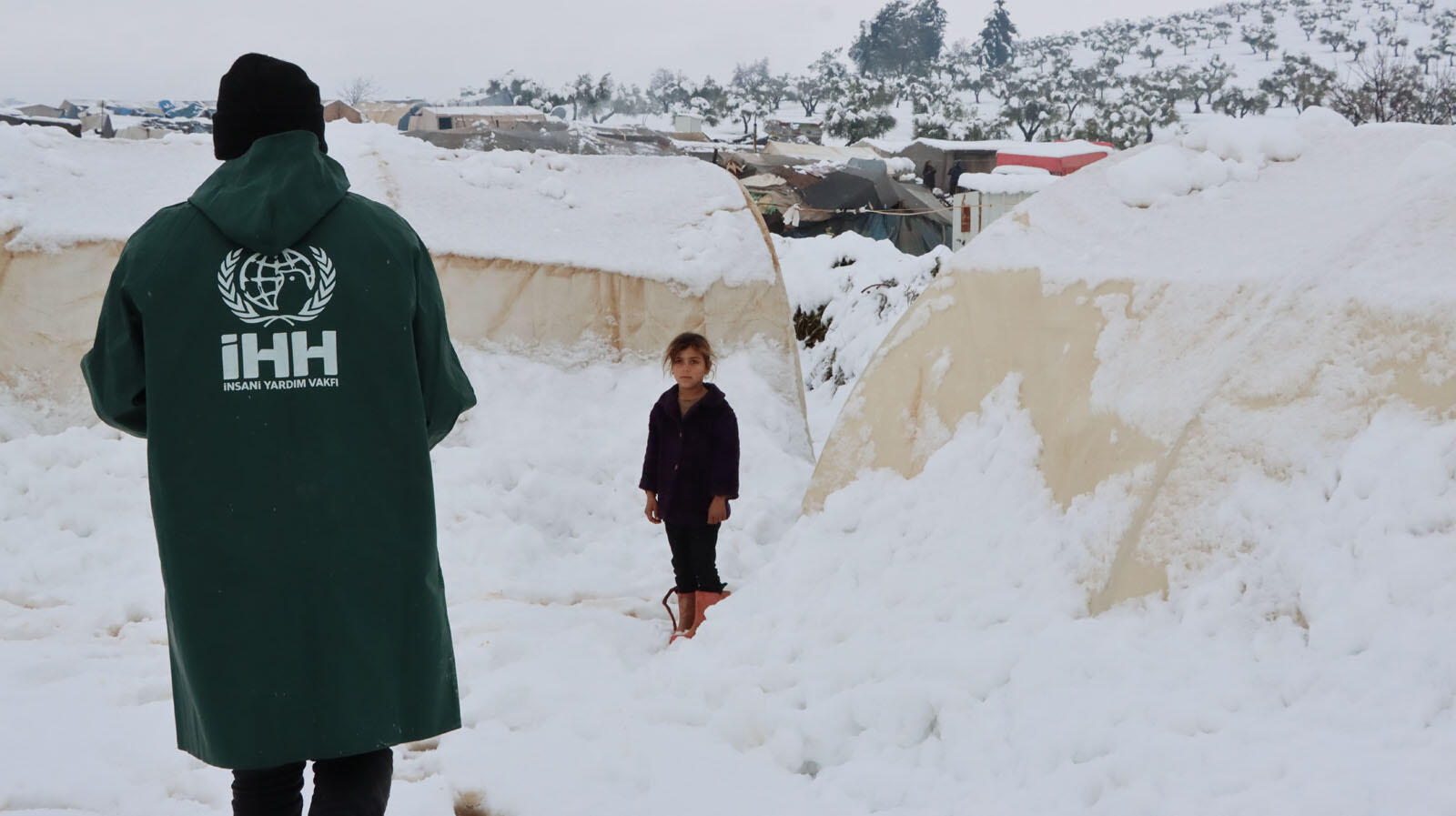 İHH'dan Suriye'ye kış için yardım çalışması
