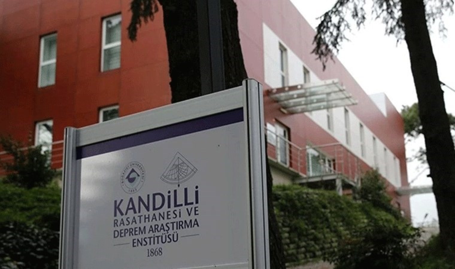 İstanbul’da 6.2’lik Deprem: Kandilli’den Artçı Sarsıntılar ve Erken Uyarı Sistemi Açıklaması