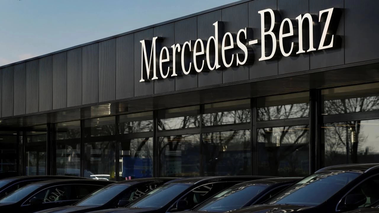 Mercedes-Benz’in İlk Çeyrek Net Karı Yüzde 43 Düştü: ABD Tarifeleri ve Çin Pazarı Kazançları Baskılıyor