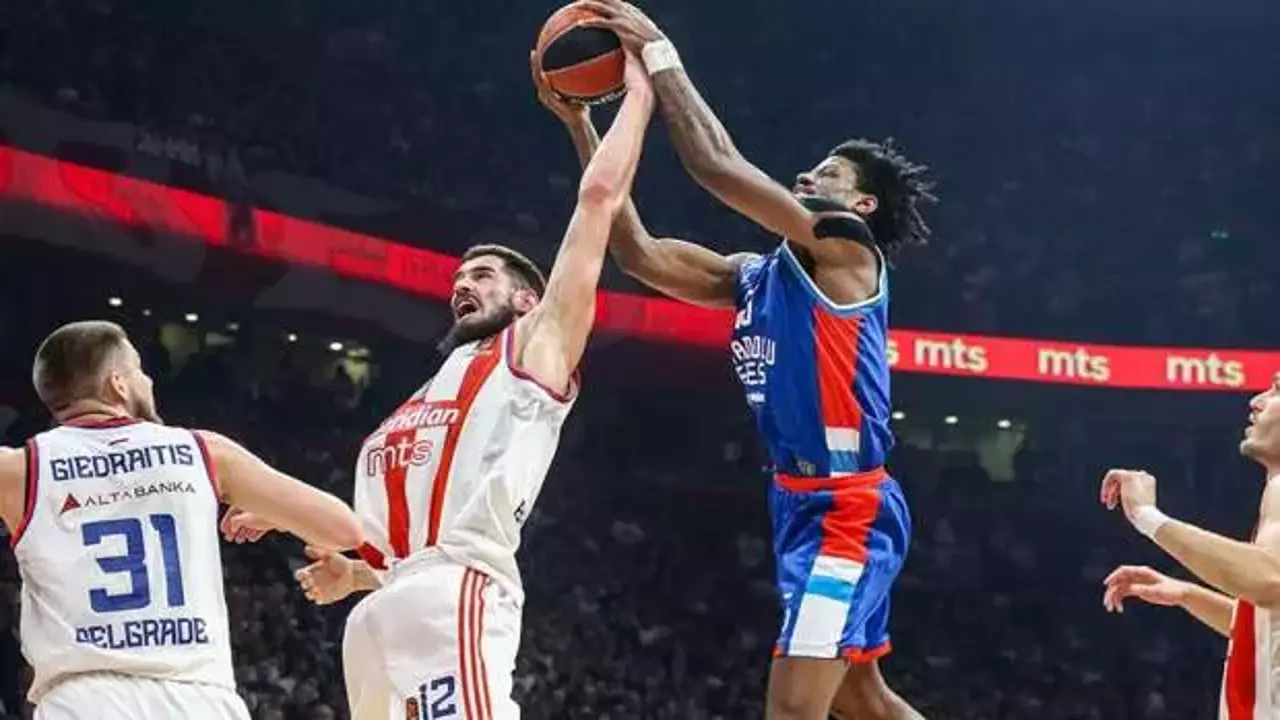 Nefes Kesen Maçta Anadolu Efes, Kızılyıldız’ı Uzatmada Devirdi!